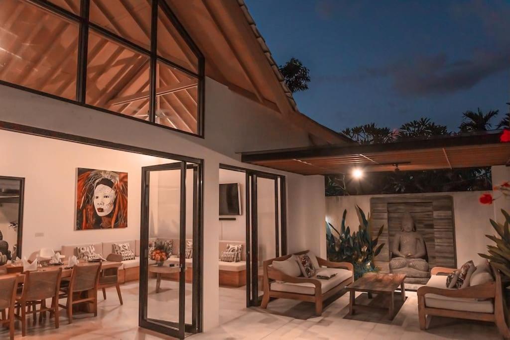 Villa Hakem Elegant And Modern 4 Bedrooms Villa Pool View Canggu Eksteriør billede